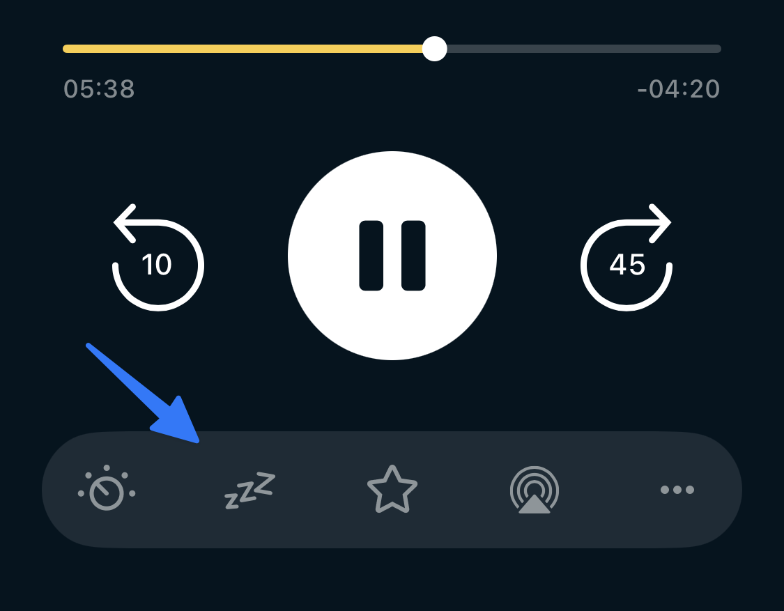 Pocket Casts player on iOS with an arrow pointing to the sleep timer icon